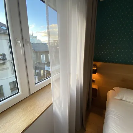 Oskar 3* Annemasse